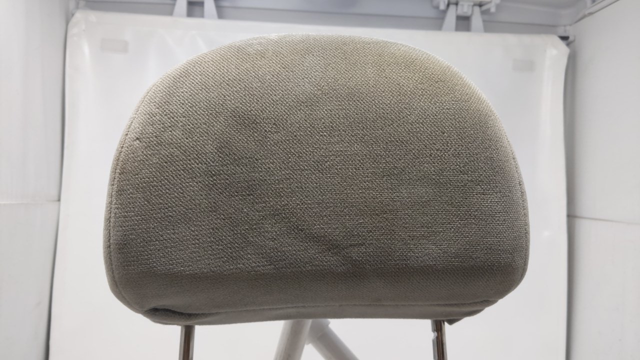 Picture of 02 03 04 Mercury Sable Headrest Driver Passenger Front Cloth Gray 12S646