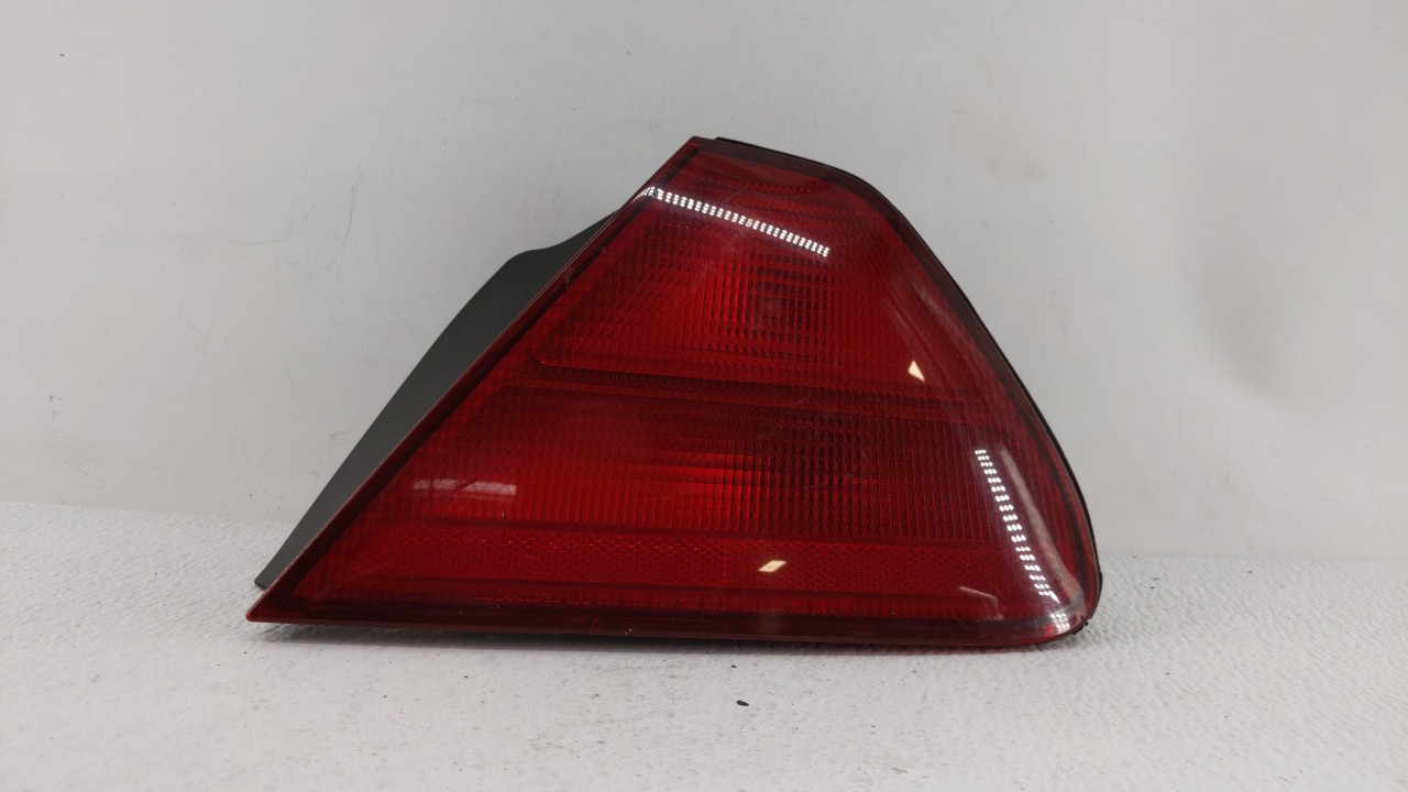 Picture of 1998-2002 Honda Accord Passenger Right Side Tail Light Taillight Oem 289126