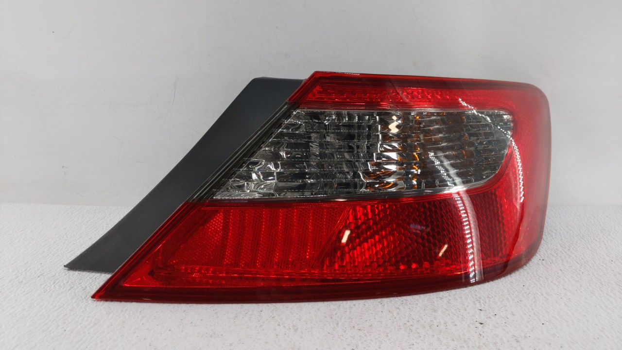 Picture of 2008-2010 Bmw 528i Passenger Right Side Tail Light Taillight Oem 289363