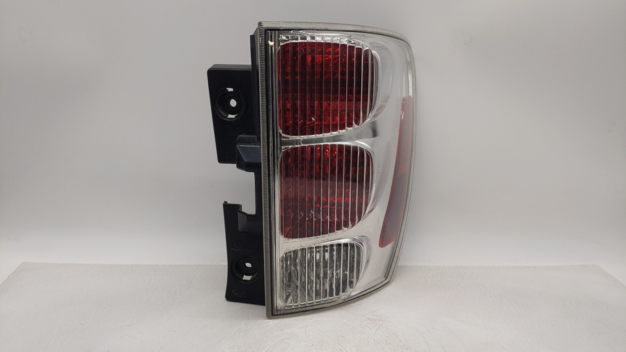 Picture of 2005-2009 Chevrolet Equinox Passenger Right Side Tail Light Taillight Oem 289472