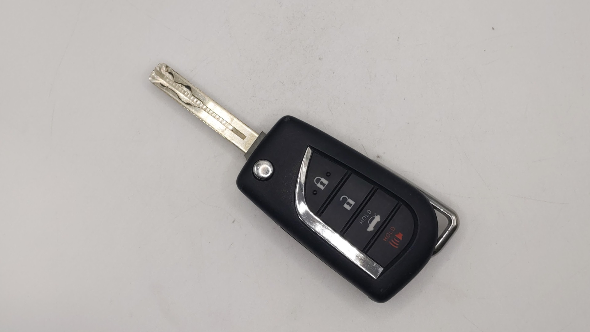 Toyota Camry Keyless Entry Remote Fob HYQ12BGF 4 buttons 289824 - Oemusedautoparts1.com