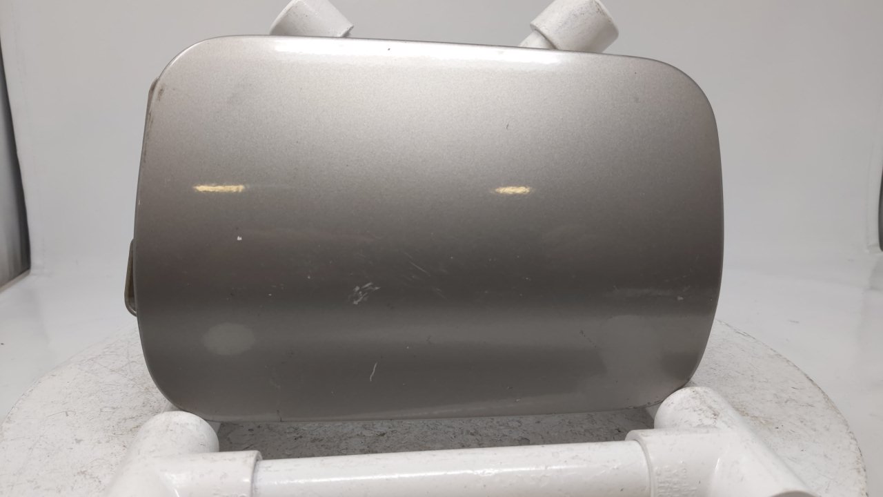 2000-2006 Mercedes-benz S500 Mercedes S Class Fuel Tank Door Lid Gas Tank  - Oemusedautoparts1.com