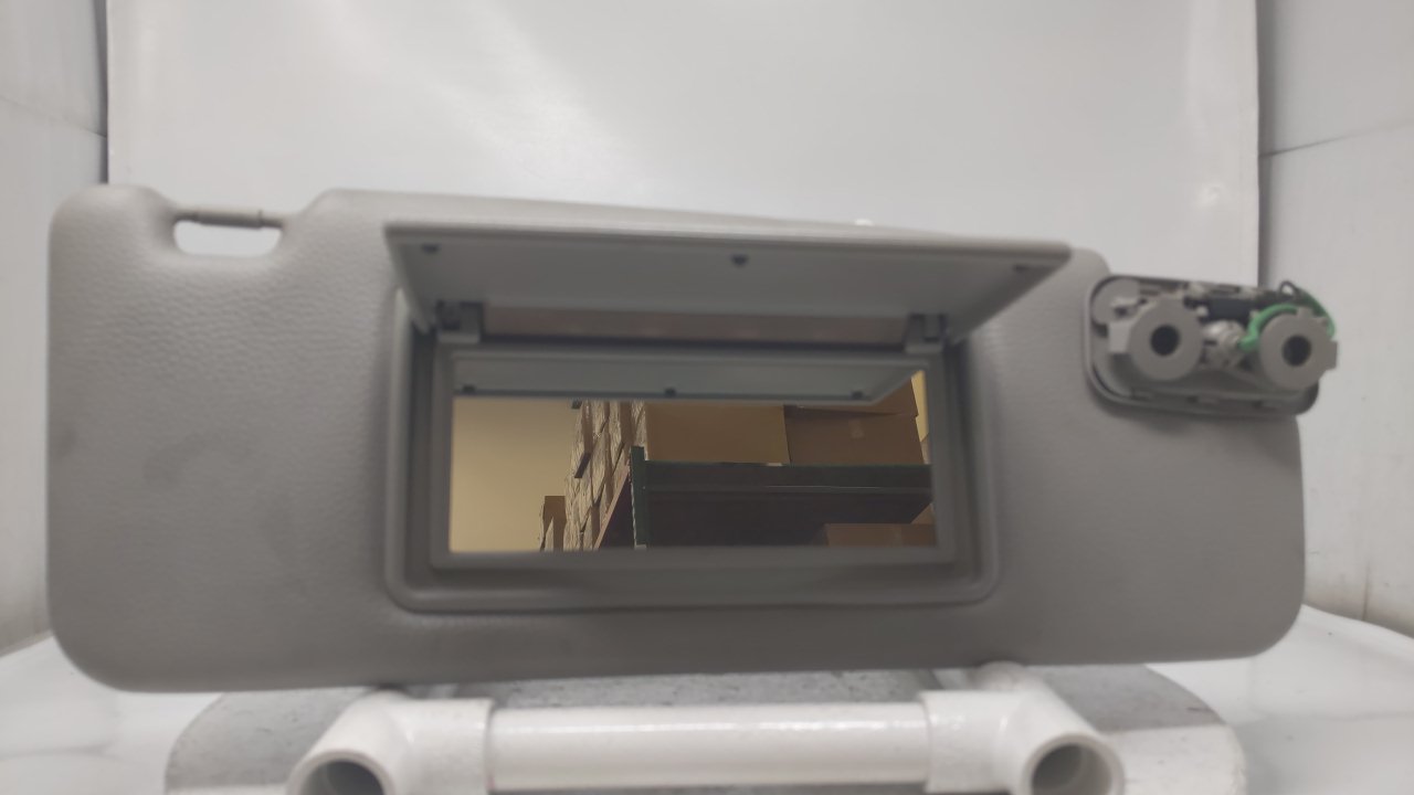 99 00 01 02 03 04 05 06 Volvo  S80 80 SERIES PASSENGER SUN VISOR SUNVISOR TAN 11Q324 - Oemusedautoparts1.com