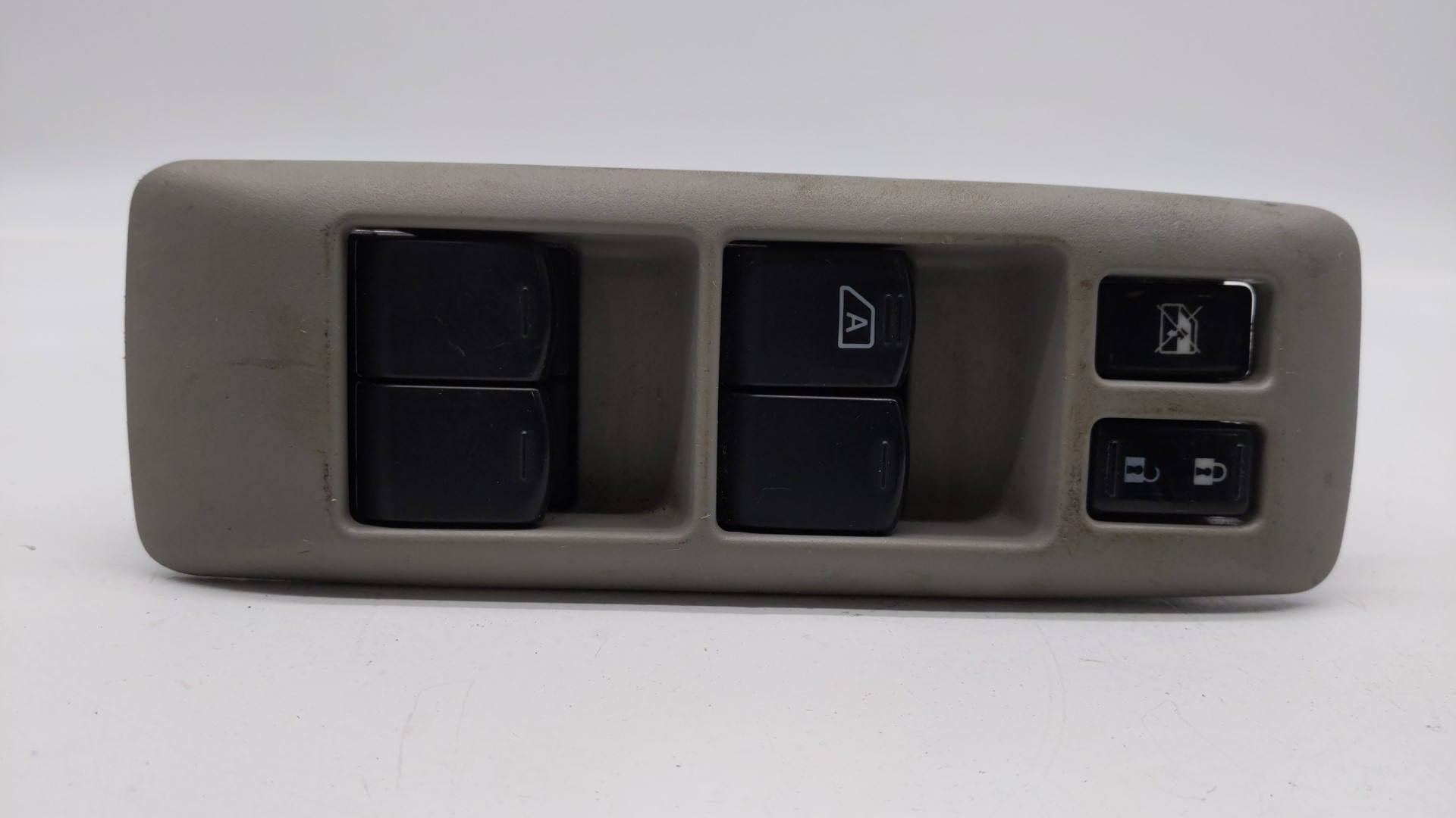 Picture of 2011-2015 Nissan Rogue Driver Left Door Master Power Window Switch 157589 291703