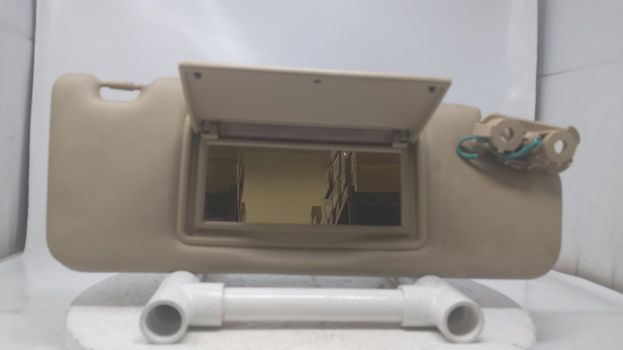 Picture of 2001 Volvo S80 Passenger Side Sun Visor Sunvisor Shade Oem Mirror Tan R9S14B08