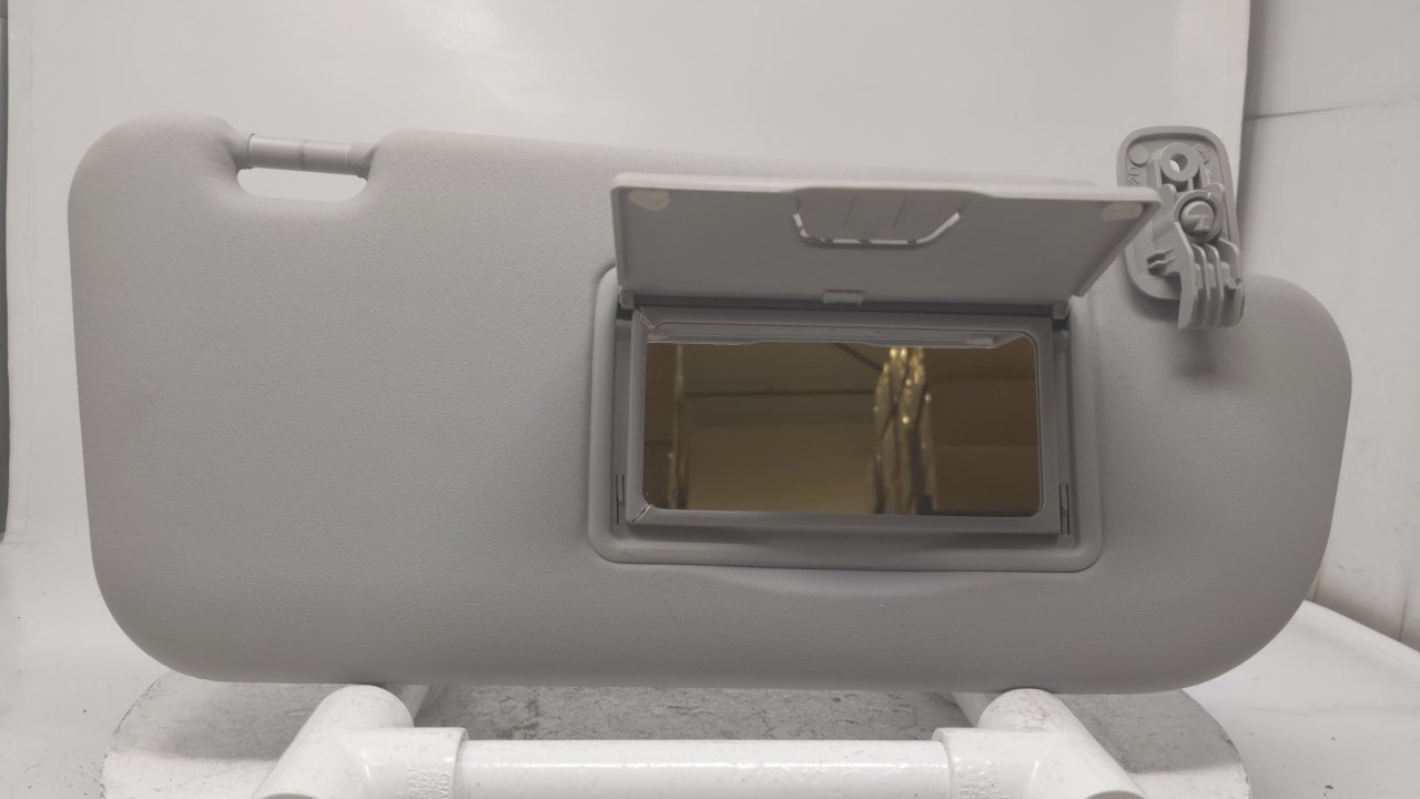 04 05 06 07 08 09 MAZDA 3 PASSENGER SIDE SUN VISOR SUNVISOR LIGHT GRAY 14D739 - Oemusedautoparts1.com