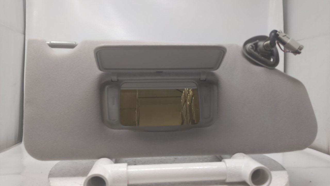 Picture of 98 99 00 01 02 HONDA ACCORD PASSENGER SUN VISOR SUNVISOR SHADE OEM GRAY 15Y600
