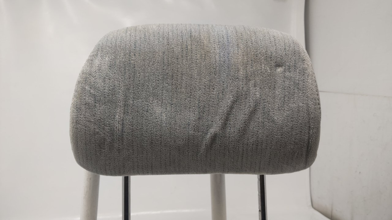 94 95 96 97 Honda Accord Headrest Driver Passenger Front Cloth Gray 13W767 - Oemusedautoparts1.com
