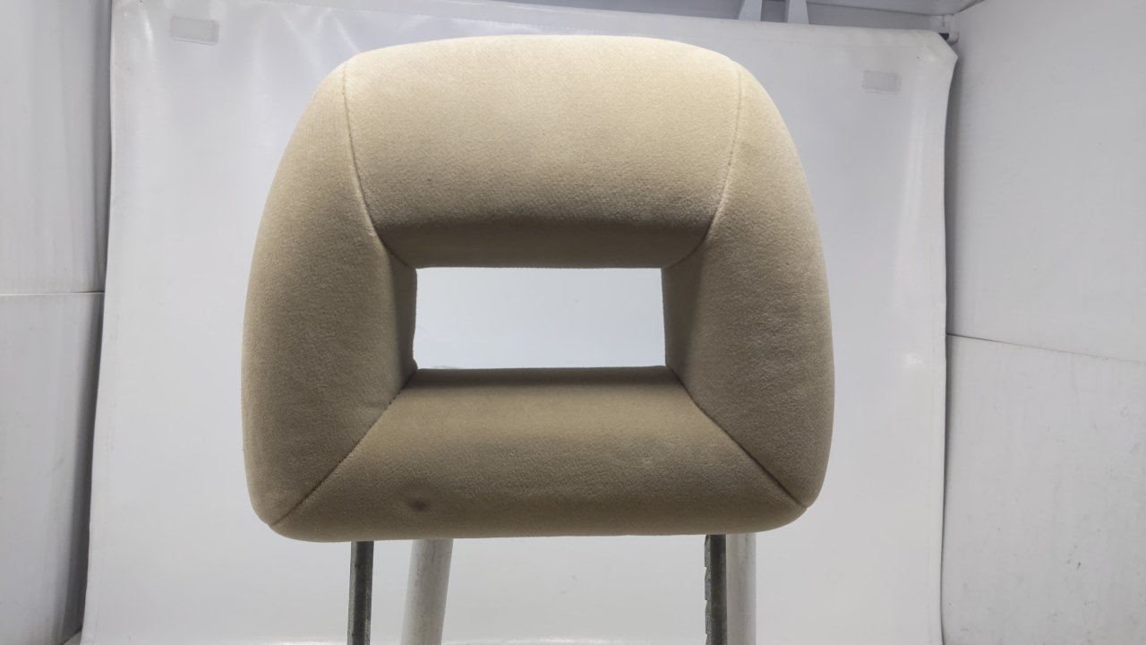 01 02 03 04 05 Honda Civic Headrest Driver Passenger Front Cloth Tan 13H180 - Oemusedautoparts1.com