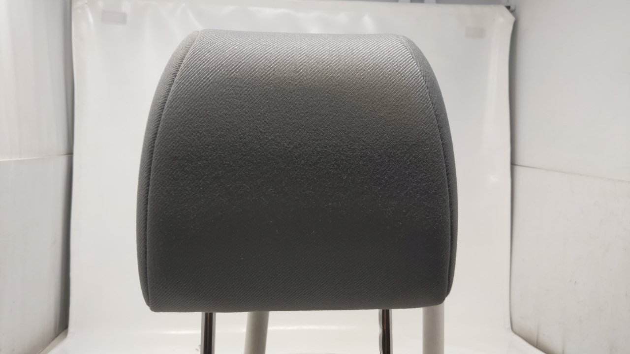 Picture of 03 04 05 Mazda 6 Front Driver Or Passenger Headrest Head Rest Cloth Gray 13G604