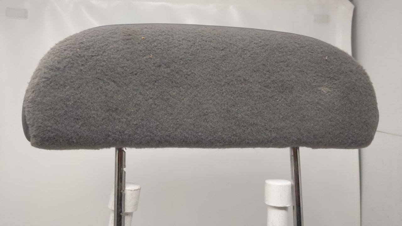 98 99 00 Dodge Durango Headrest Driver Passenger Rear Leather Gray 13R933 - Oemusedautoparts1.com