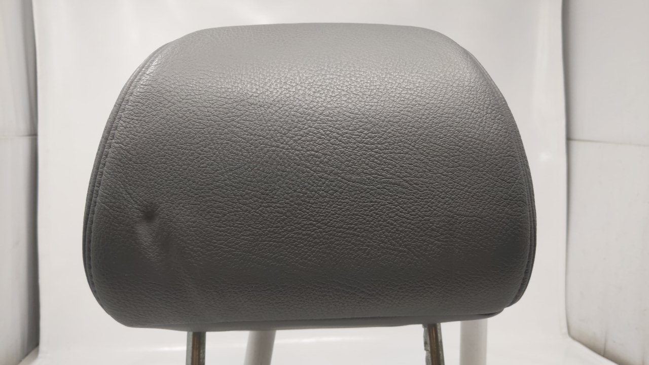 01 02 03 04 05 Honda Civic Headrest Driver Passenger Front Leather Gray 15M657 - Oemusedautoparts1.com