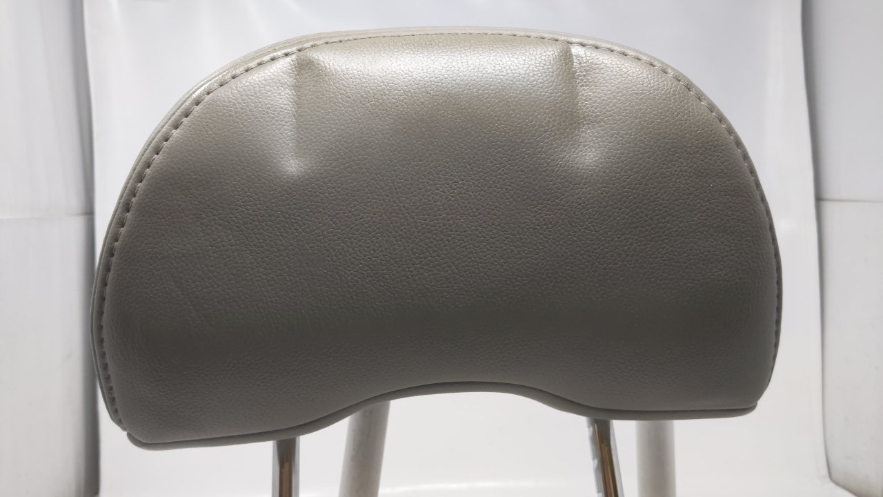 00 01 02 03 04 Infiniti I30 Headrest Driver Passenger Front Leather Gray 12S734 - Oemusedautoparts1.com