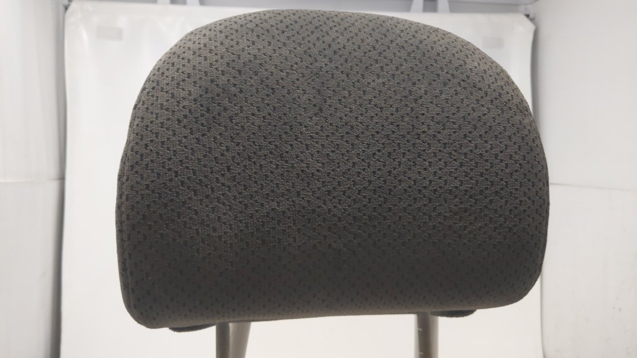 02 03 04 05 Dodge Stratus Headrest Driver Passenger Front Cloth Black 12K512 - Oemusedautoparts1.com