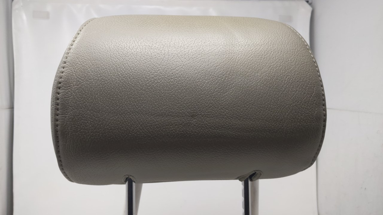 04 05 06 Suzuki Verona Headrest Driver Passenger Front Leather Gray 12S736 - Oemusedautoparts1.com