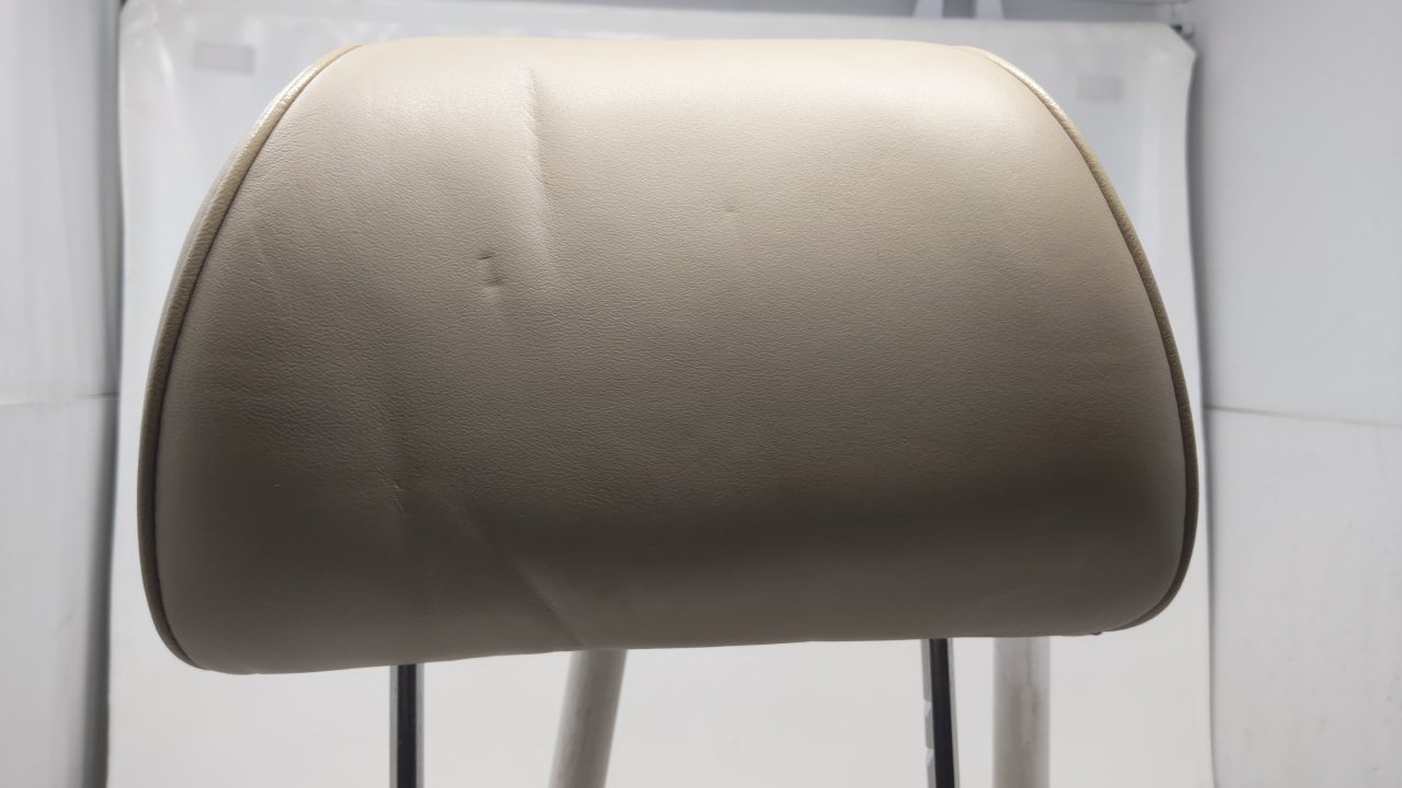 Picture of 96 97 98 99 00 01 02 03 04 RL Headrest Driver Passenger Front Leather Tan 13F880