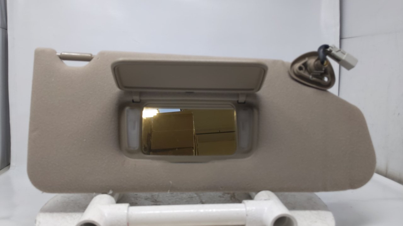 98 99 00 01 02 HONDA ACCORD PASSENGER SUN VISOR SUNVISOR SHADE OEM TAN 15Z096 - Oemusedautoparts1.com