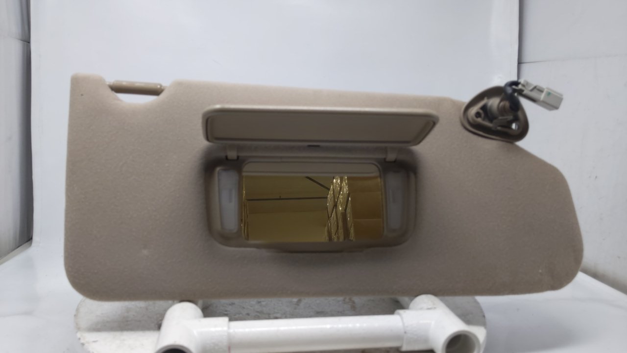 98 99 00 01 02 HONDA ACCORD PASSENGER SUN VISOR SUNVISOR SHADE OEM TAN 12Q377 - Oemusedautoparts1.com