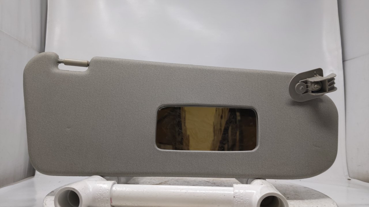 04 05 06 07 08 09 10 11 Chevrolet Aveo Sun Visor Passenger Gray 11X119 - Oemusedautoparts1.com