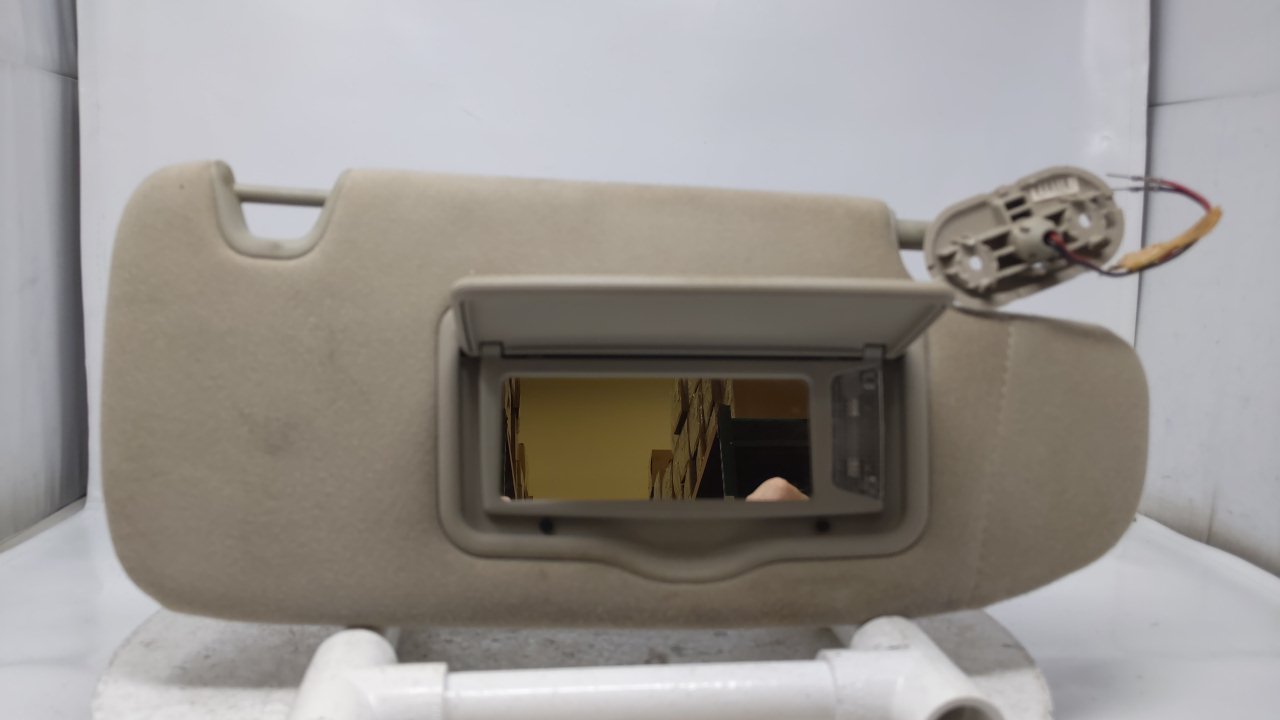 06 07 08 09 FORD FUSION PASSENGER SUN VISOR SUNVISOR SHADE OEM BEIGE 18B301 - Oemusedautoparts1.com