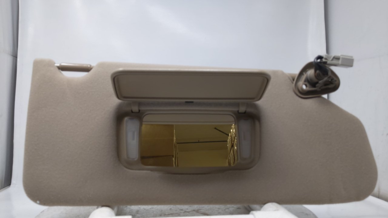98 99 00 01 02 HONDA ACCORD PASSENGER SUN VISOR SUNVISOR SHADE SIDE TAN 12D072 - Oemusedautoparts1.com