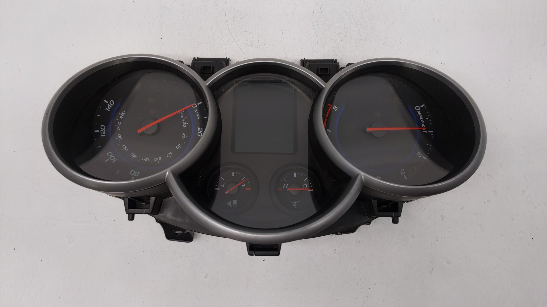 2015-2015 Chevrolet Cruze Speedometer Instrument Cluster Gauges 94560794 301226 - Oemusedautoparts1.com