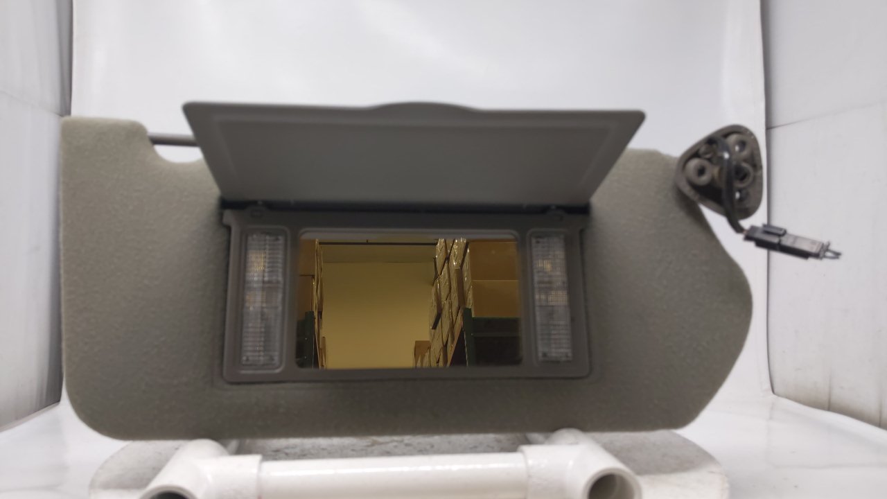 00 01 02 03 04 05 CHEVROLET IMPALA PASSENGER SUN VISOR SUNVISOR GRAY 16H871 - Oemusedautoparts1.com