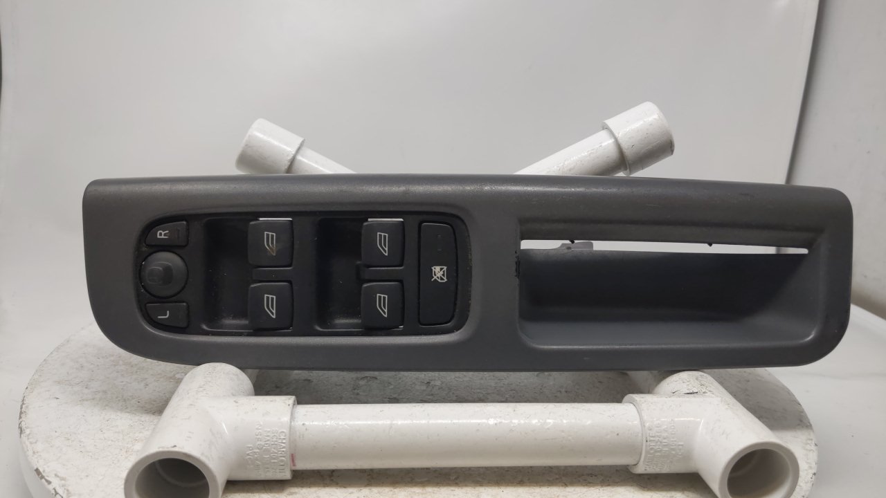 Picture of 2005 Volvo V50 Driver Left Door Master Power Window Switch 30313