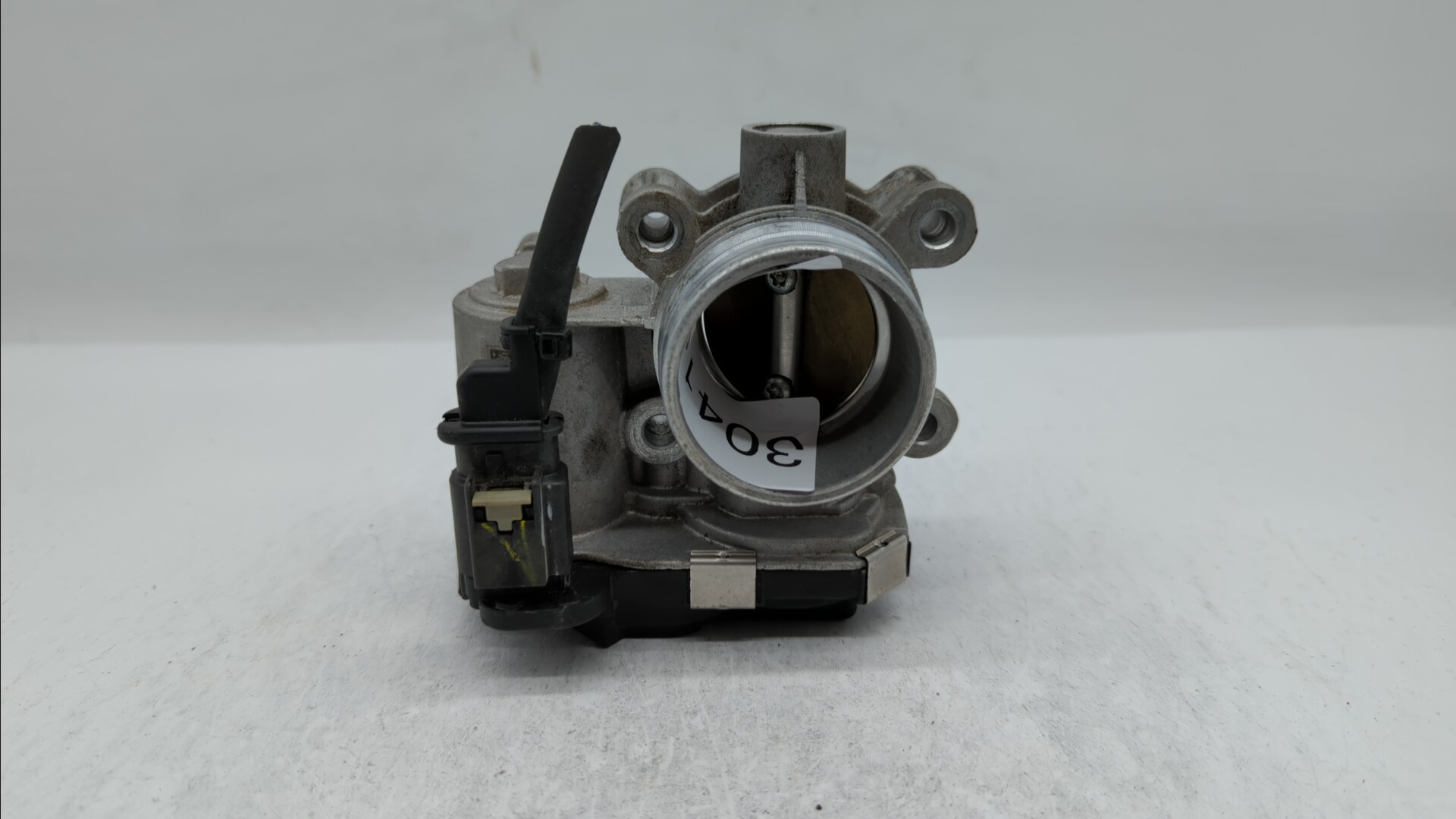 Picture of 2017-2018 Chevrolet Cruze Throttle Body 304100