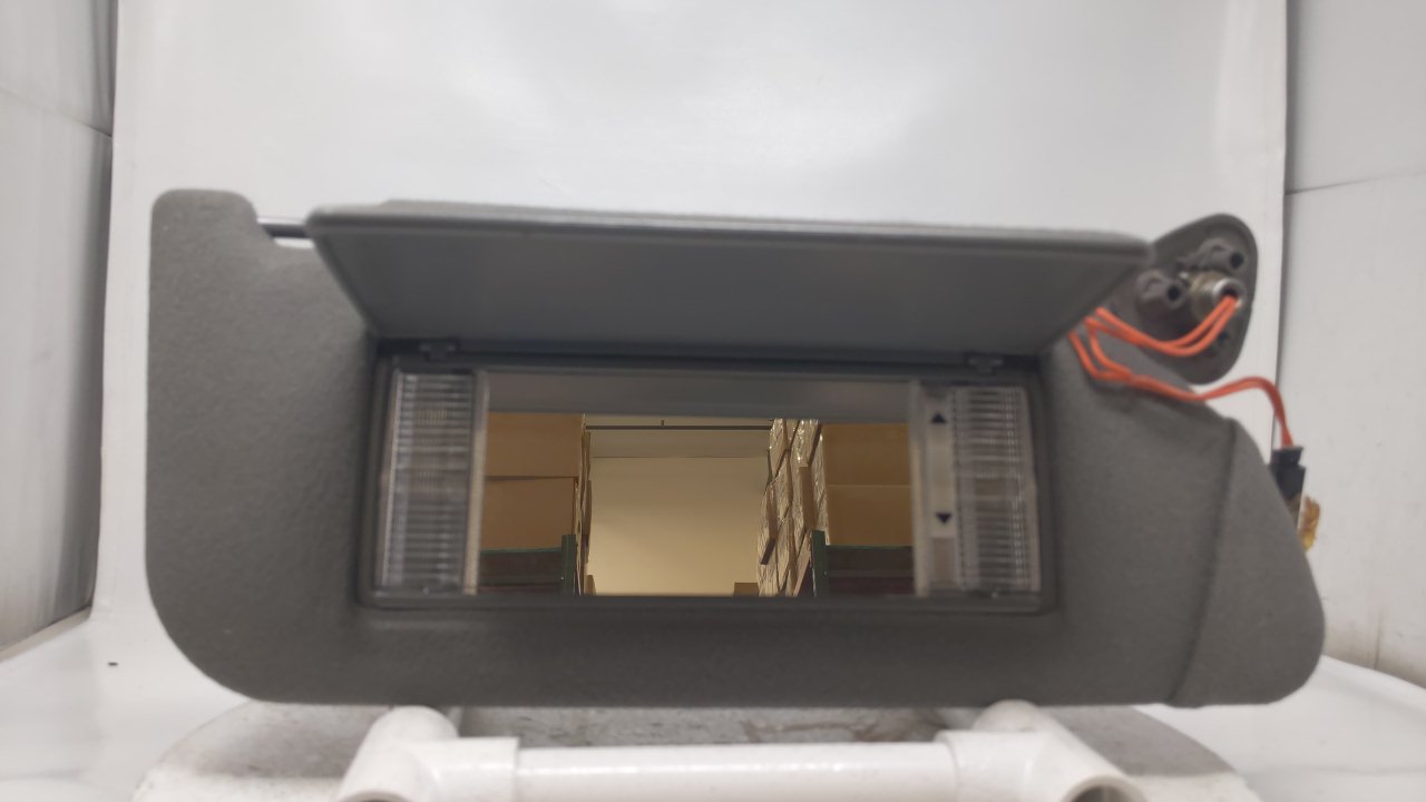 1998-2004 Cadillac Seville Passenger Side Sun Visor Gray R8S02B19 - Oemusedautoparts1.com