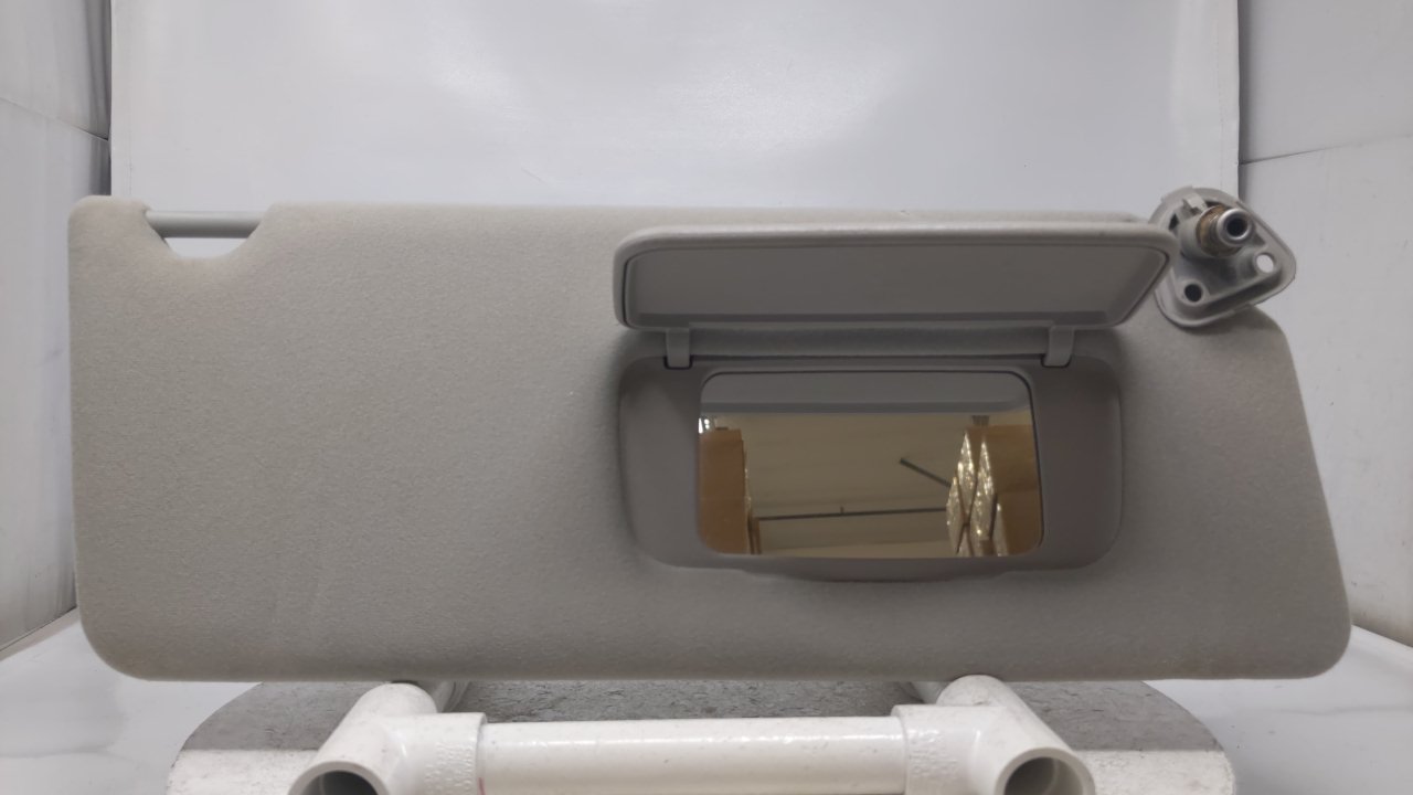2002-2006 Toyota Camry Passenger Sun Visor Sunvisor Shade Gray R8S02B20 - Oemusedautoparts1.com