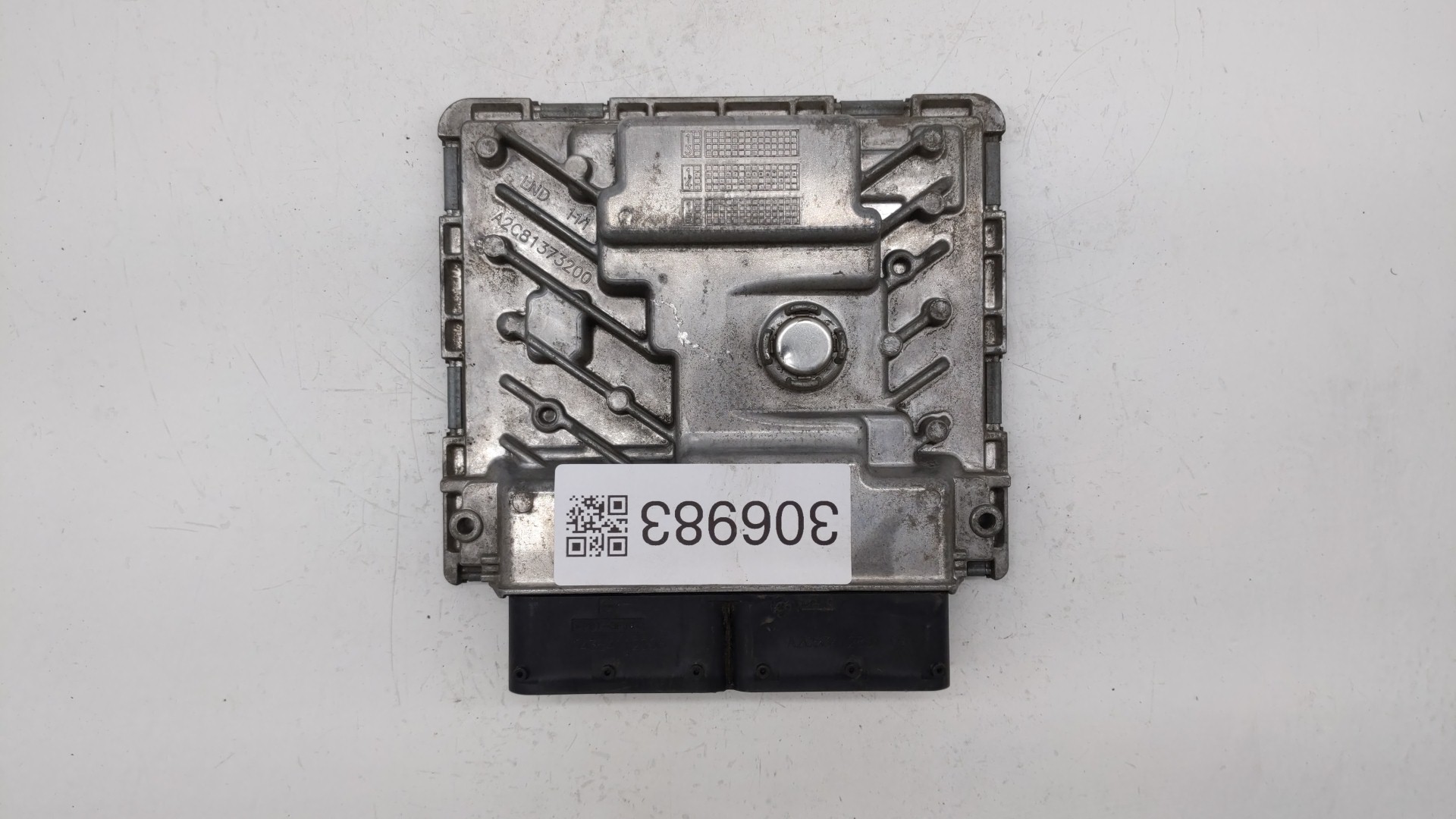 Picture of 2015-2015 Volkswagen Passat Engine Computer Ecu Pcm Ecm Pcu Oem 306983