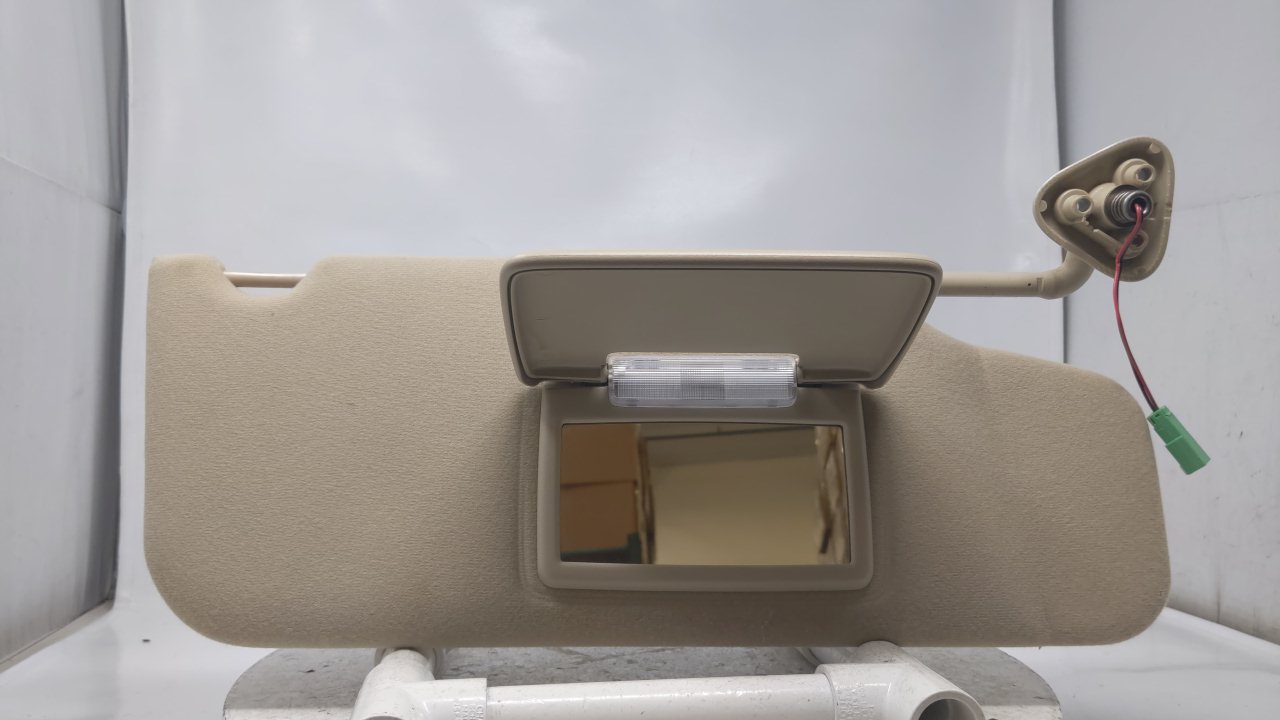 2005-2007 Ford Freestyle Passenger Sun Visor Sunvisor Shade Oem Tan R9S21B04 - Oemusedautoparts1.com