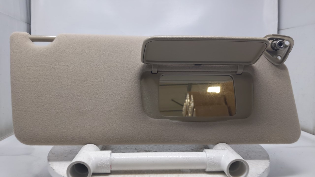 2002-2006 Toyota Camry Passenger Sun Visor Sunvisor Shade Oem Tan R9S21B05 - Oemusedautoparts1.com