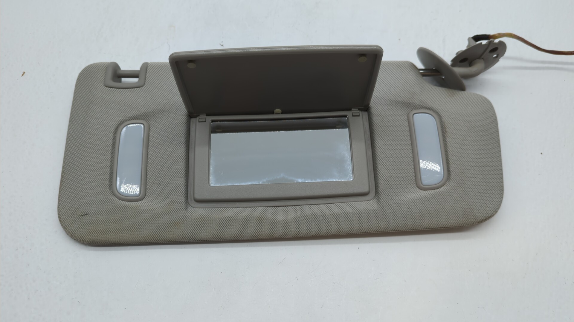 Picture of 2010-2017 Chevrolet Equinox Passenger Sun Visor Mirror Right Sunvisor 308640