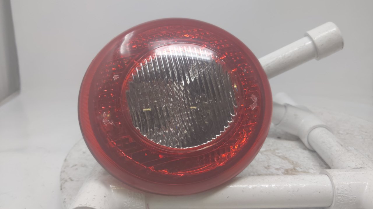 Picture of 2006-2009 Chevrolet Hhr Passenger Tail Light Lamp Side Lamp R8S8B04