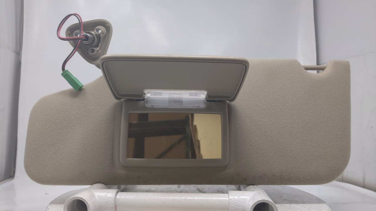 2008-2009 Ford Taurus Driver Sunvisor Sun Visor Shade Oem Gray R8S8B23 - Oemusedautoparts1.com