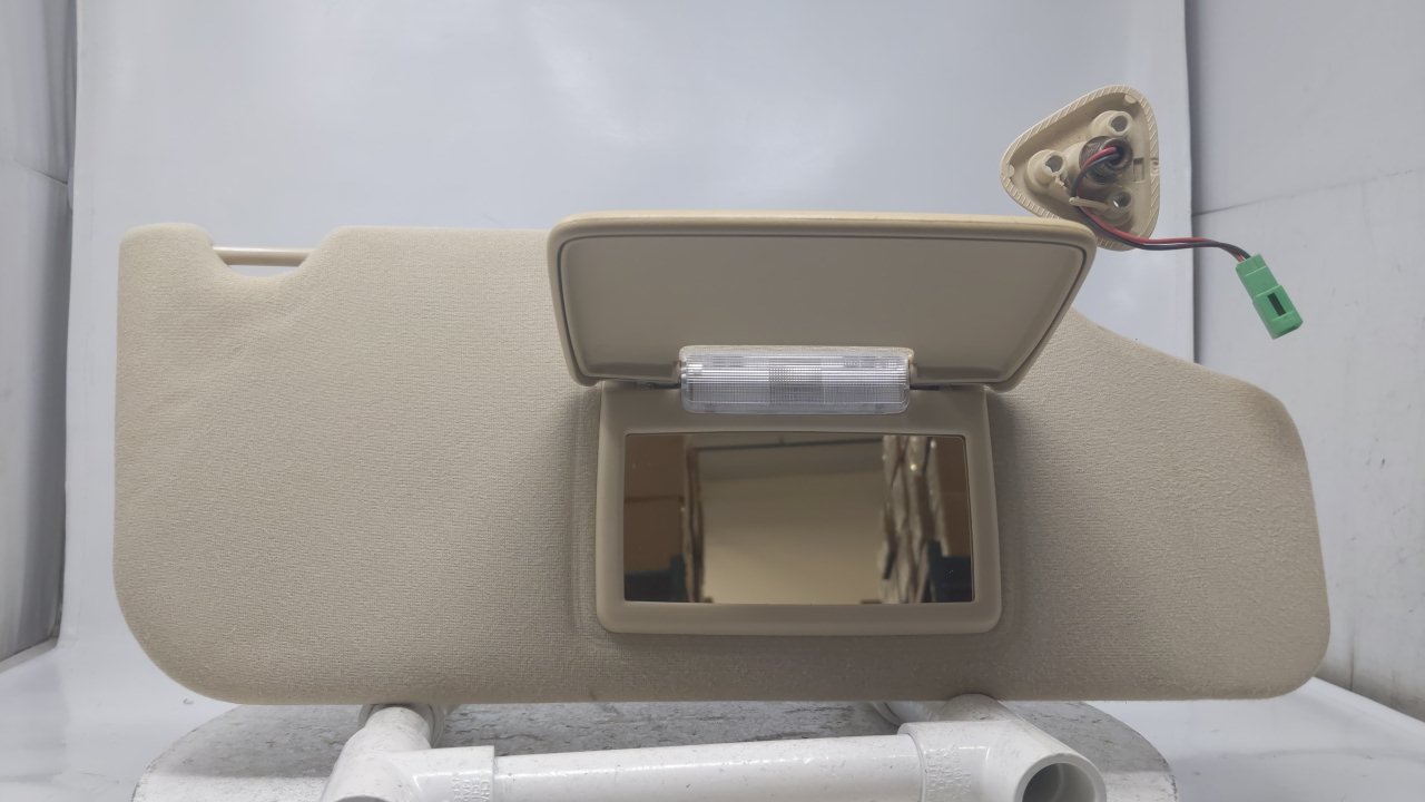2008 Ford Taurus Passenger Sun Visor Mirror Right Sunvisor Tan 31178 - Oemusedautoparts1.com