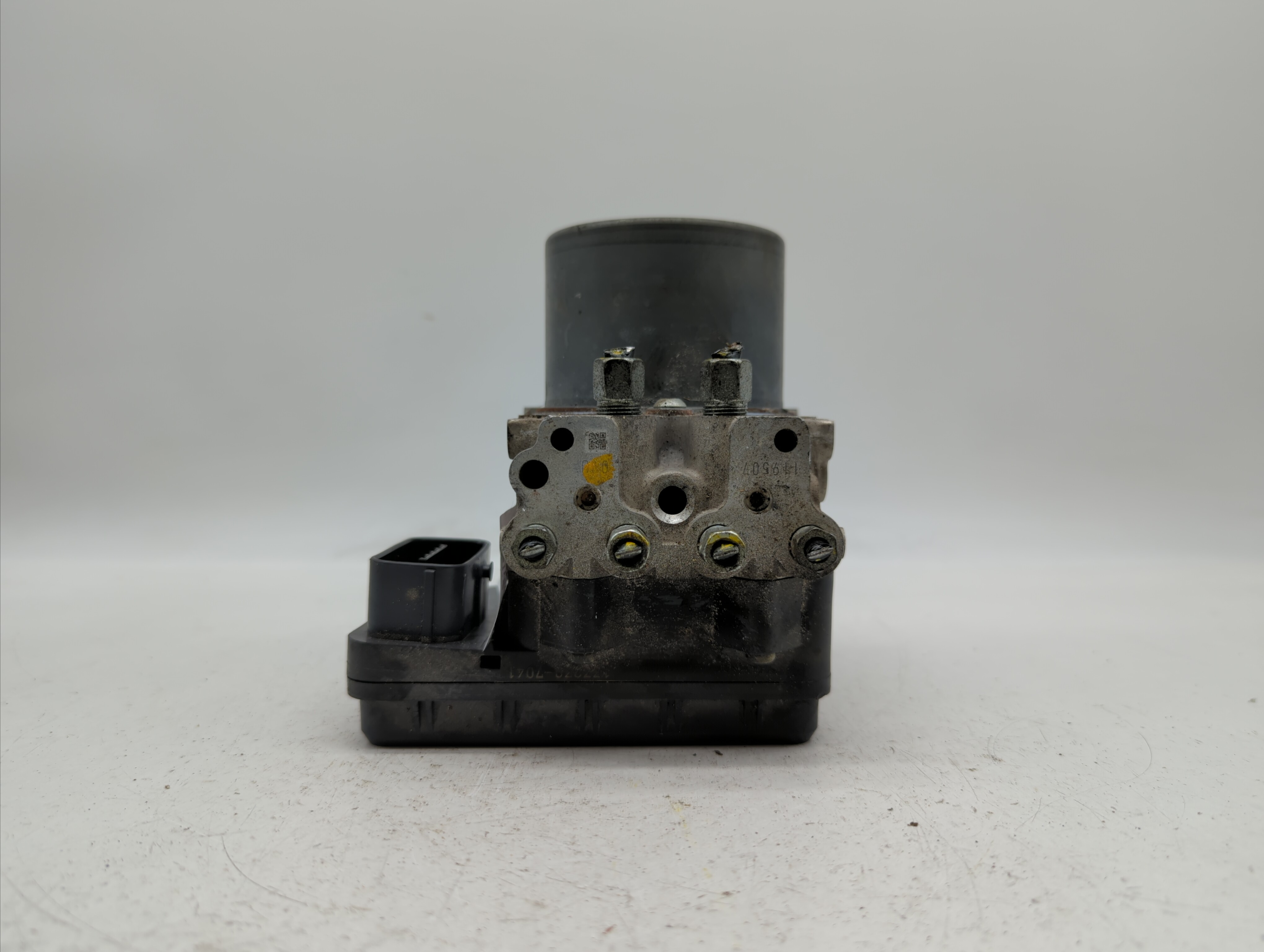 Picture of 2018-2018 Infiniti Q50 Abs Pump Control Module 311935