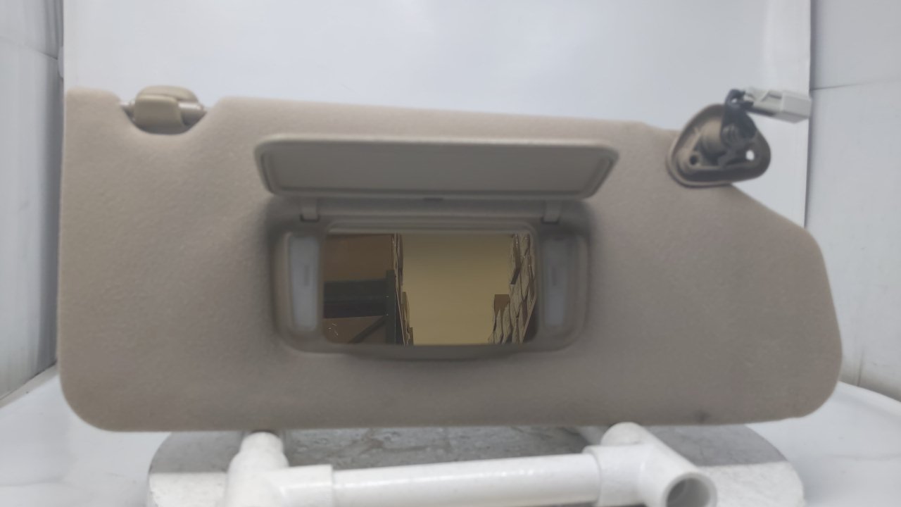 1998-2002 Honda Accord Sun Visor Sunvisor Passenger Side Tan R8S17B05 - Oemusedautoparts1.com