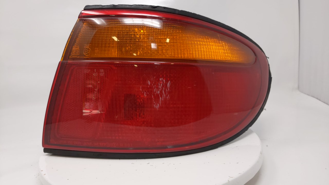 Picture of 1995-1995 Mazda Millenia Passenger Right Side Tail Light Taillight Oem 31288