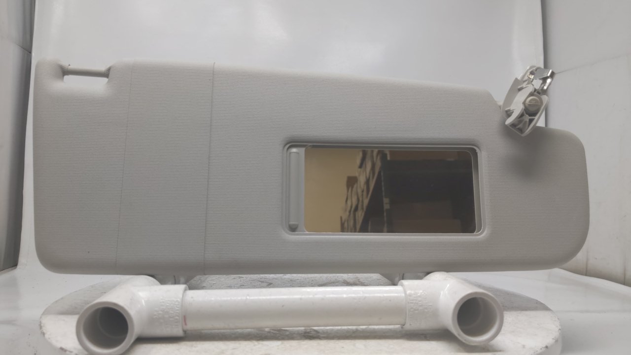 2011 Volkswagen Jetta Passenger Right Sun Visor Sunvisor Gray 31421 - Oemusedautoparts1.com