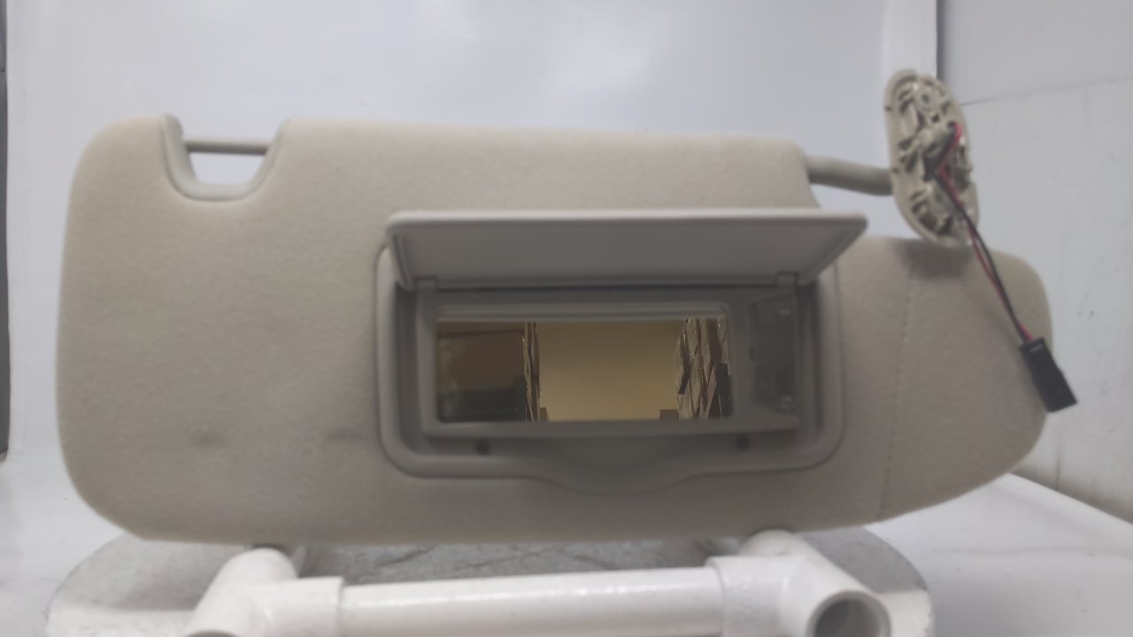 2006-2009 Ford Fusion Passenger Sun Visor Sunvisor Shade Oem Gray R8S10B01 - Oemusedautoparts1.com
