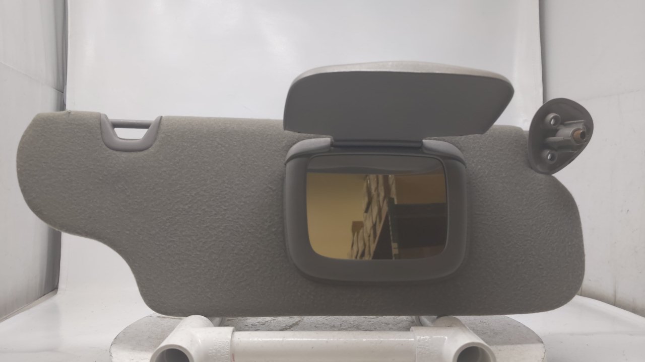 Picture of 1996-1999 Saab Taurus Passenger Side Sun Visor Sunvisor Shade Gray R8S10B01