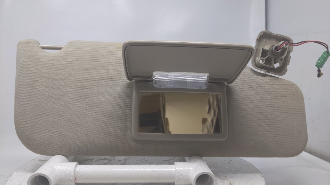 2010-2012 Lincoln Mkt Passenger Sunvisor Sun Visor Shade Oem Tan R8S10B02 - Oemusedautoparts1.com
