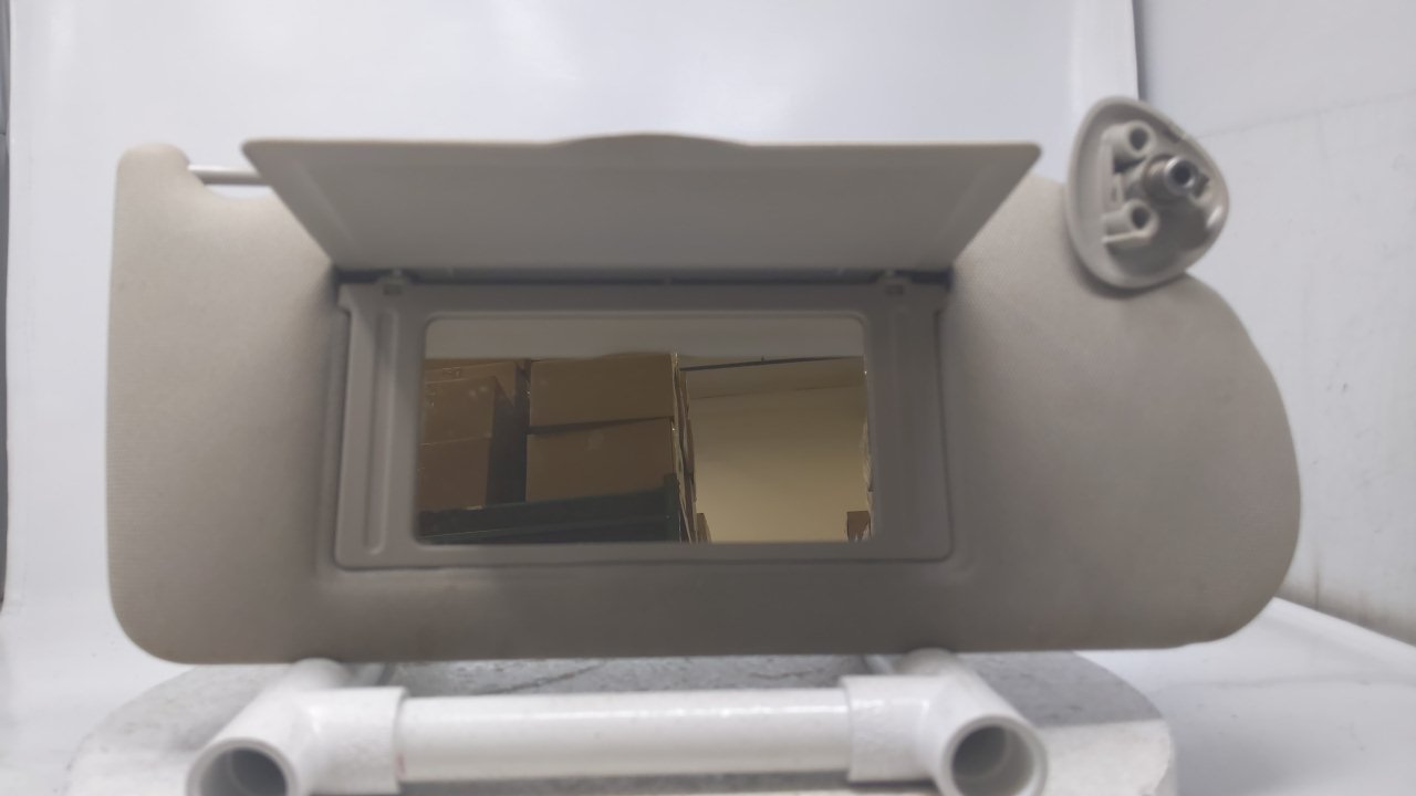 Picture of 2004-2008 Pontiac Grand Prix Passenger Sun Visor Sunvisor Shade Gray R8S10B03