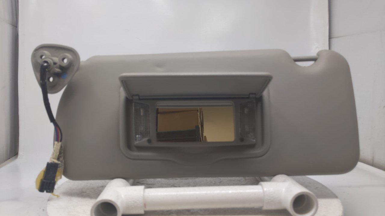 2004-2009 Cadillac Srx Driver Sun Visor Sunvisor Gray R8S10B04 - Oemusedautoparts1.com