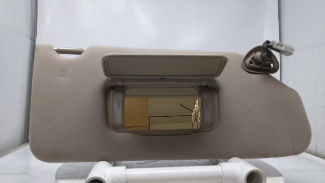 1998-2002 Honda Accord Passenger Sun Visor Sunvisor Tan R8S10B09 - Oemusedautoparts1.com