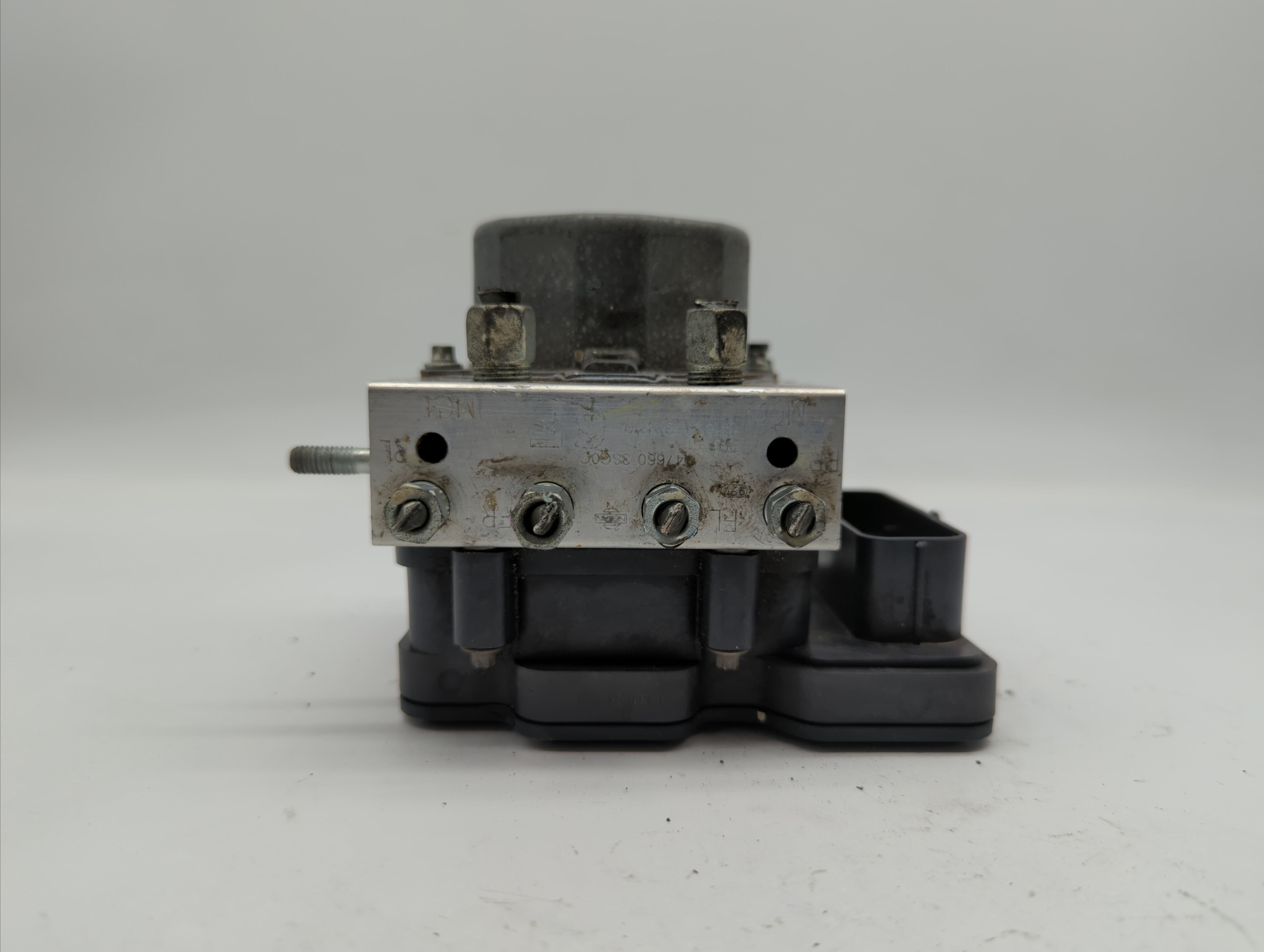 Picture of 2014-2015 Nissan Sentra Abs Pump Control Module 315836