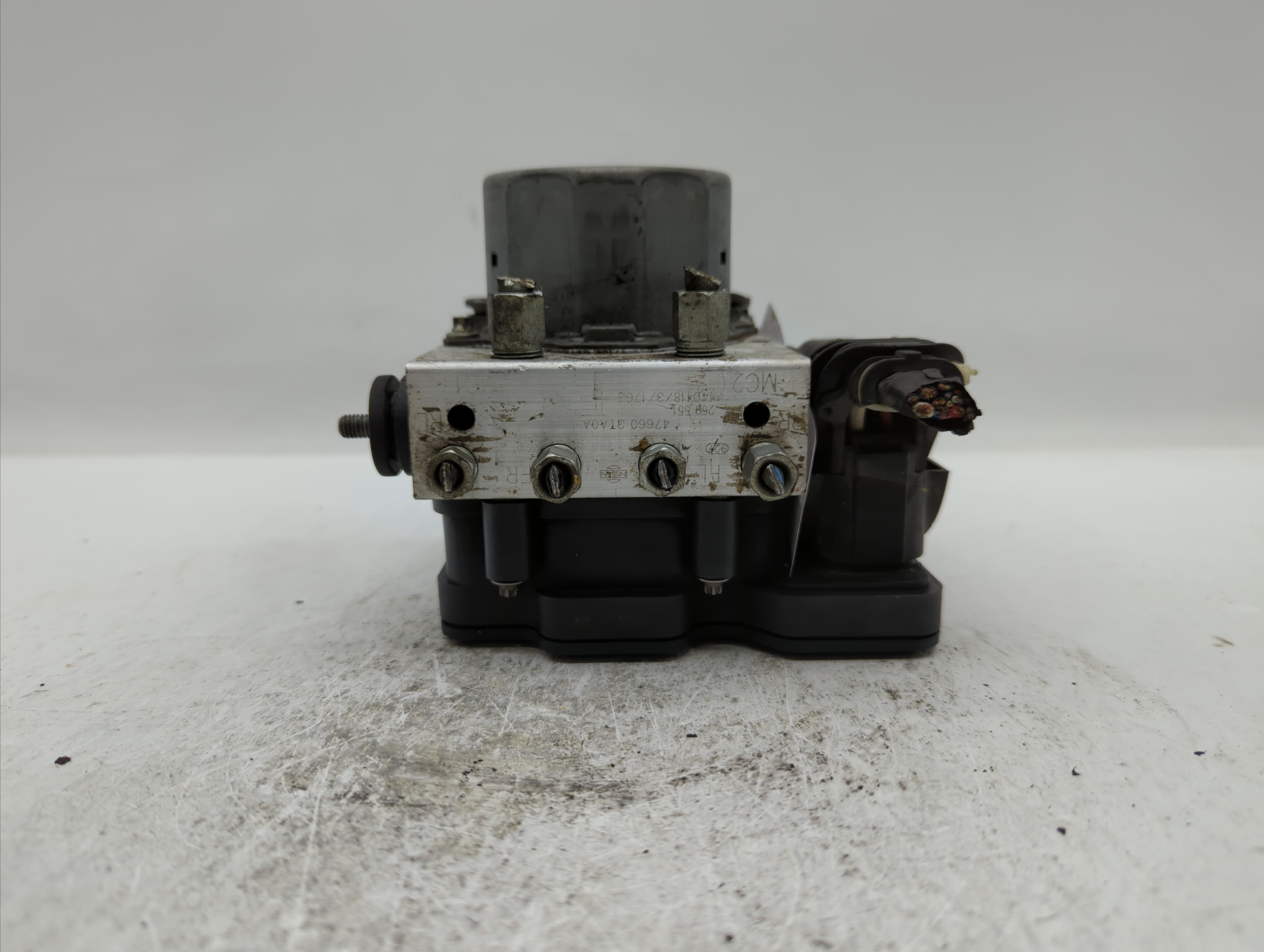 Picture of 2013-2015 Nissan Altima Abs Pump Control Module 321887